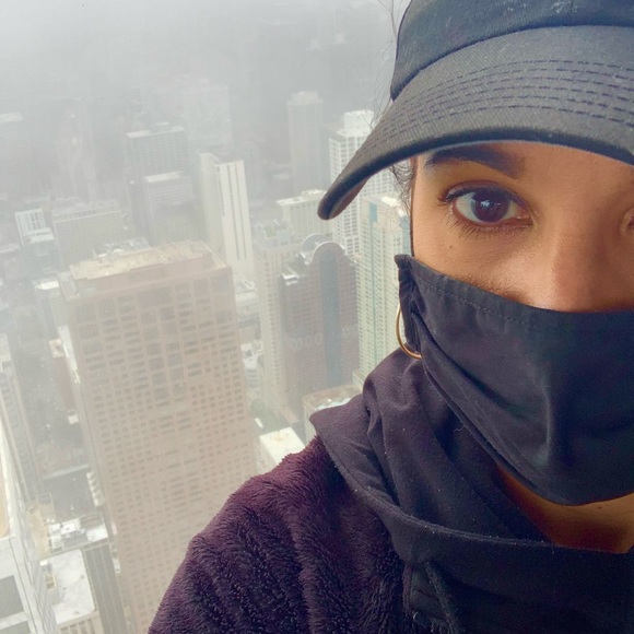 Meet your Posher, Elizabeth - Picture 3 of 4